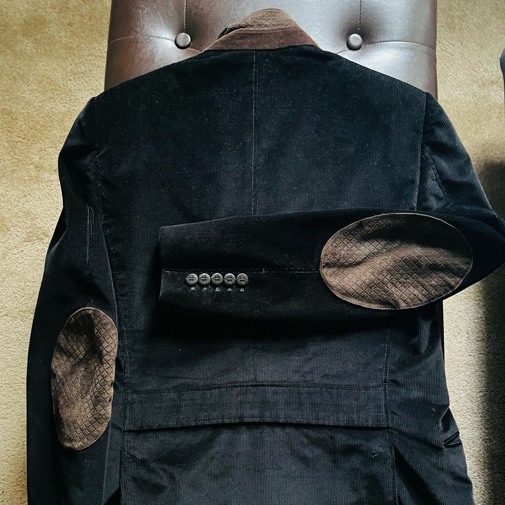 GUCCI Man’s black corduroy jacket w/ brown leather textured collar and elbows